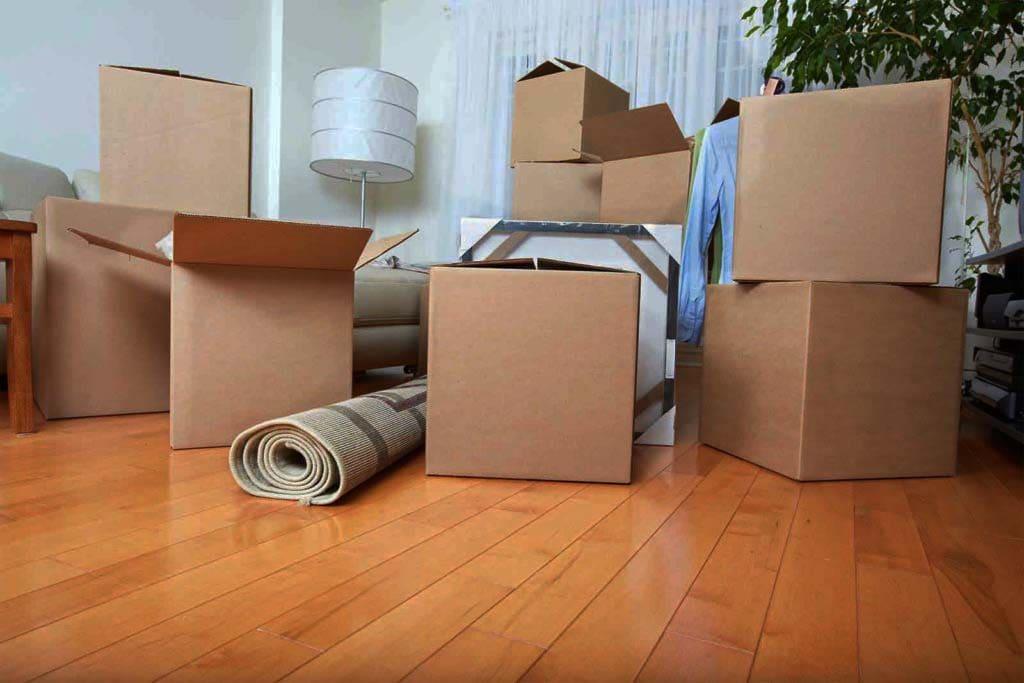 Declutter & Downsize: Smart Strategies Before Your Move
